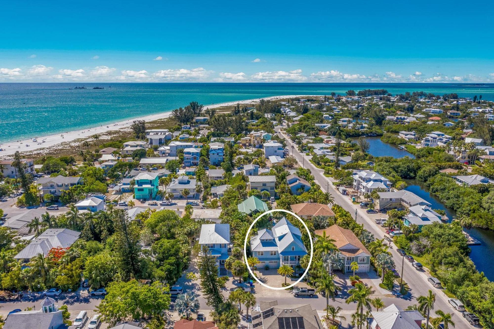 Pelican Paradise Anna Maria Exterior photo